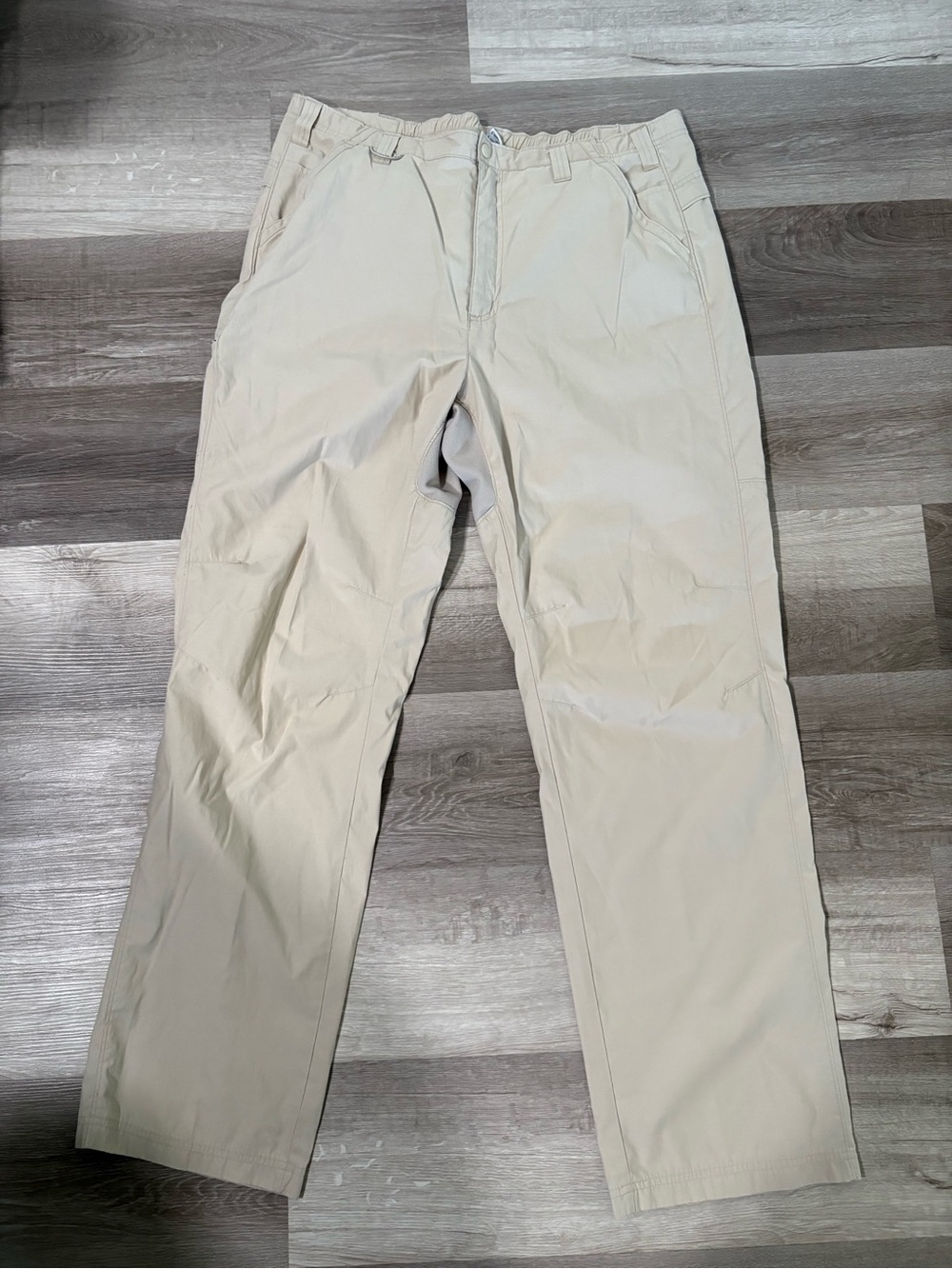 Columbia PFG Men's Khaki Straight-Leg Chinos in Light Tan